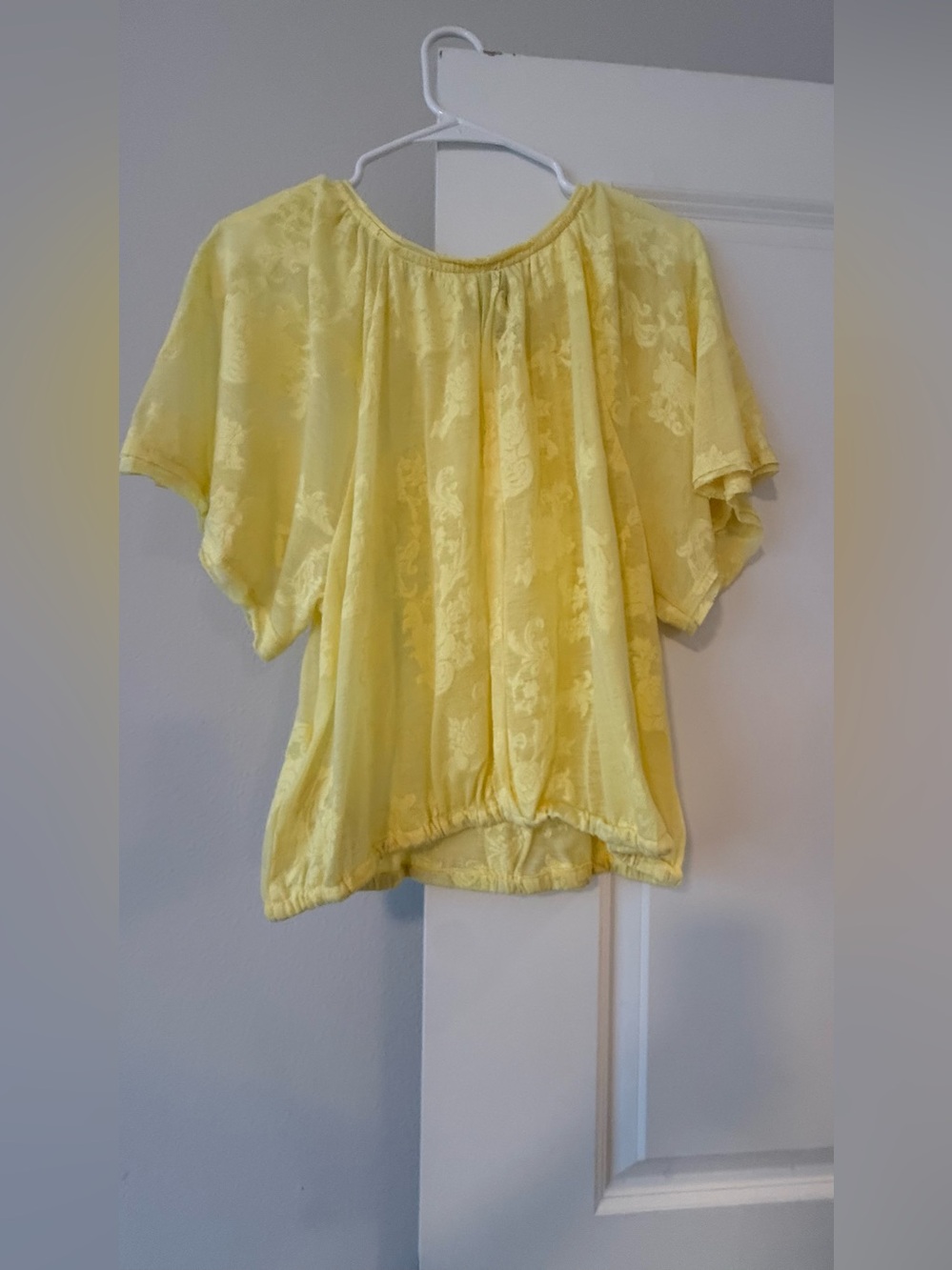 Anthropologie Pastel Yellow Floral Burnout Flutter Sleeve Blouse🤩 - Picture 8 of 8
